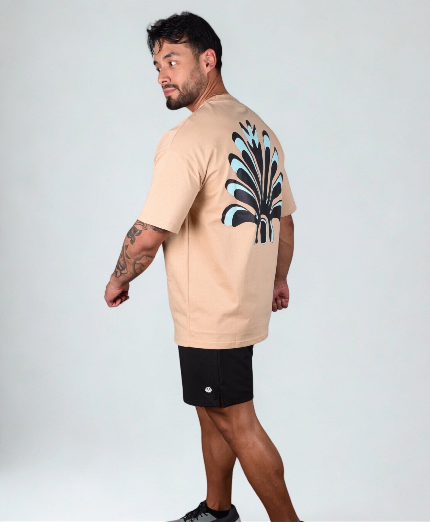 lookbook image shop_this_look_amDhCa